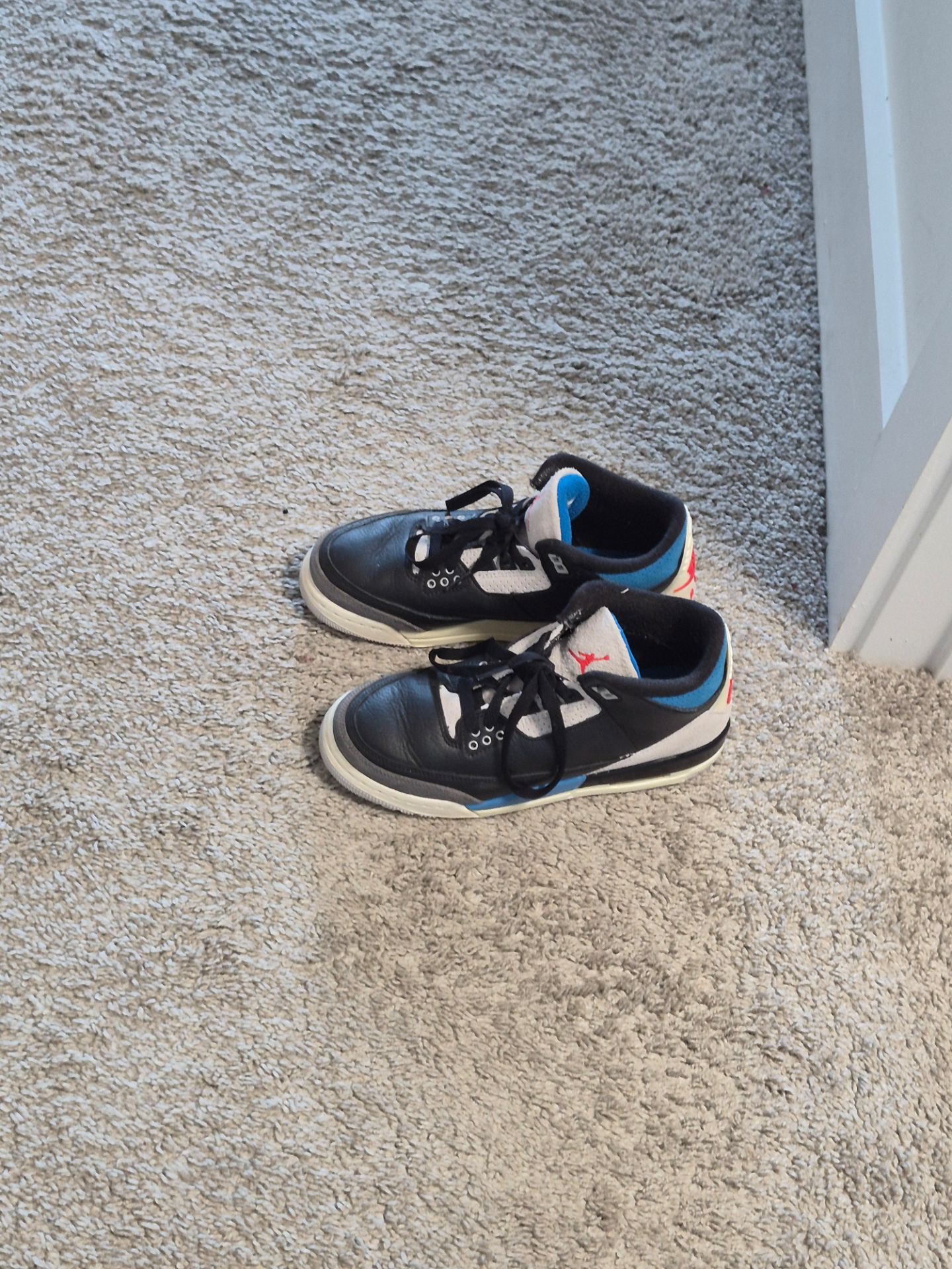 Nike air Jordan 3 retro "rare air" sneakers in the military blue colorway