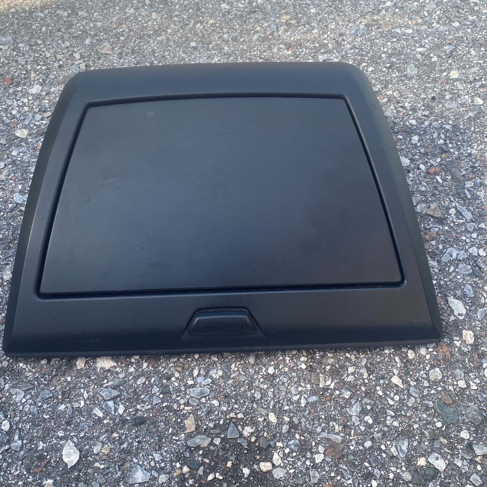 2005 BMW X3 Front Dash Holder