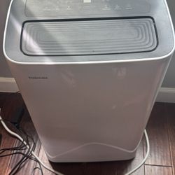Air Conditioner Toshiba Portable 12000 BTU 