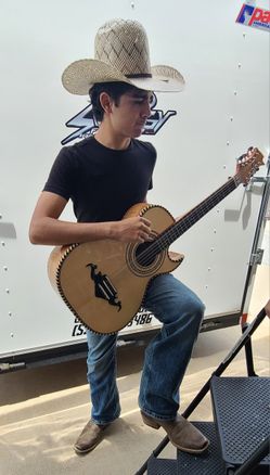 Bajo Quintos Cardiel House