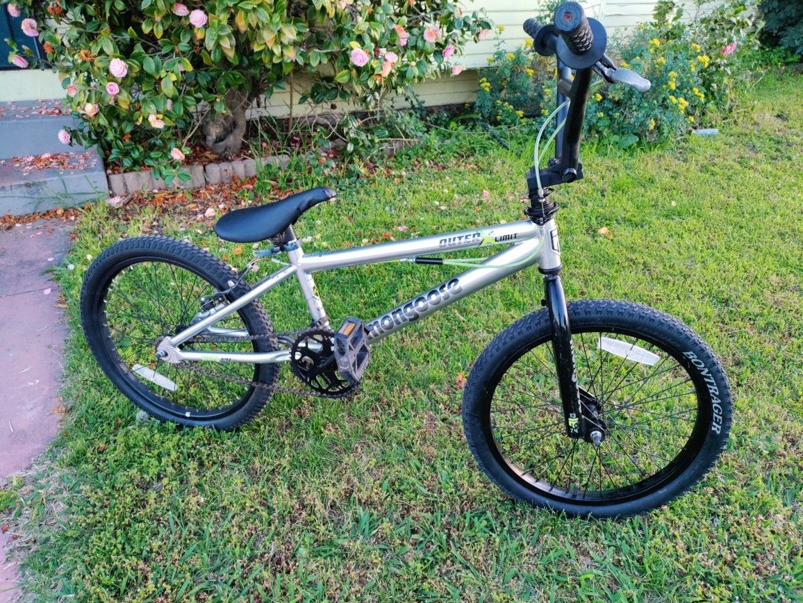 Mongoose outer limit bmx bike 20 inch wheels best sale