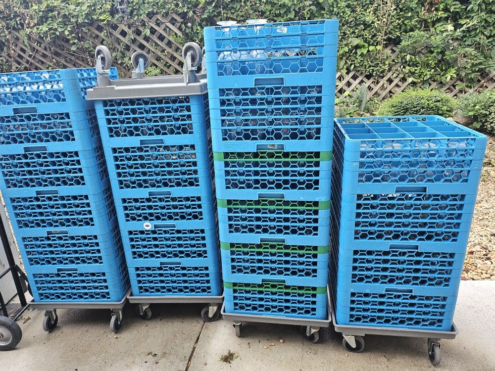 850 Variety Glassware ( Red & White Wine, All Purpose, Martini, Pilsner, Rocks, Champagne) + Racks