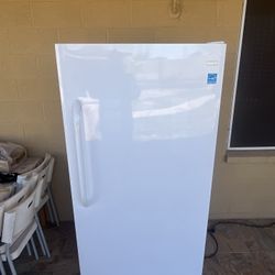 Frigidaire Stand Up Freezer