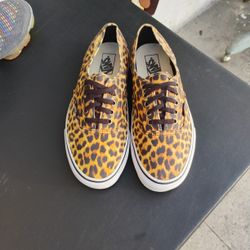 VANS CHEETAH 🐆 PRINT SNEAKERS 