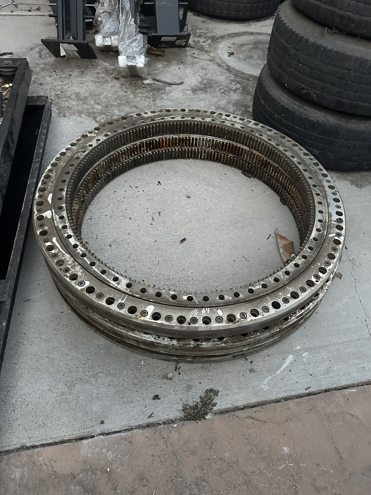 humvee , Mltv, Gun turret Bearing