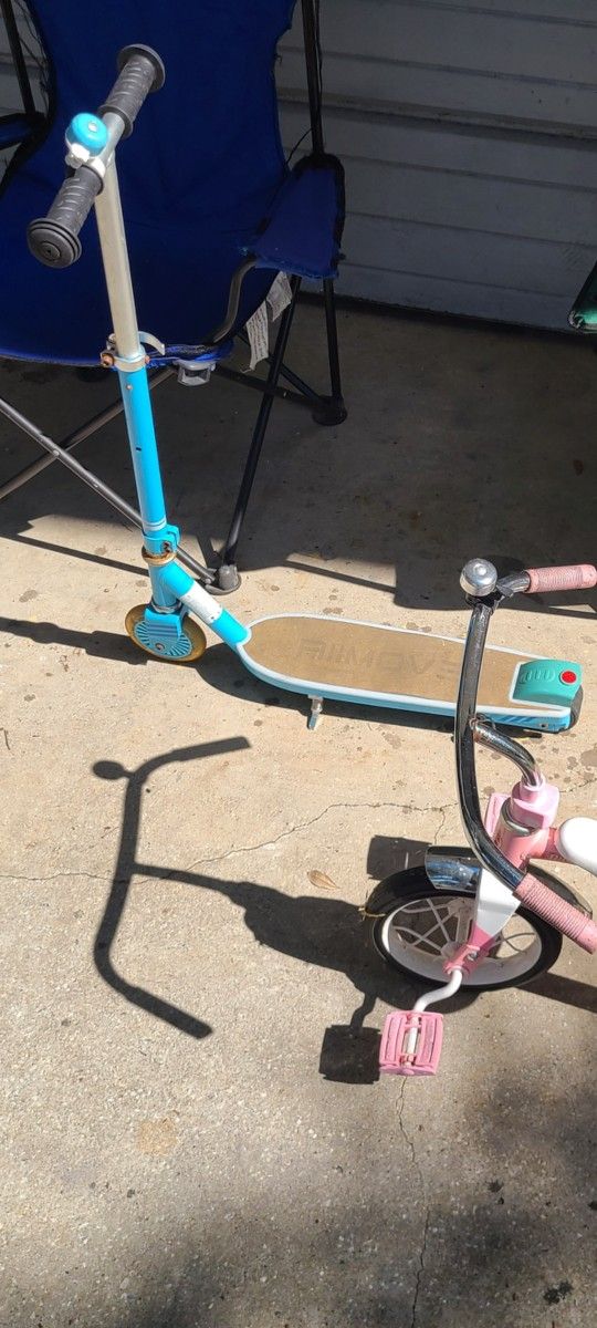 ELECTRIC SCOOTER PARTS - BATTERY AND MORE - ONLY $10