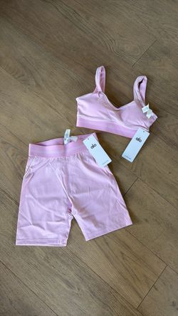 Alo Yoga Pink Sports Bra and Bike Shorts Set