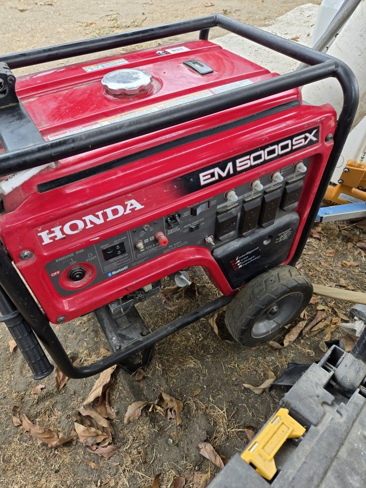 HONDA GENERATORR EM5000 SX