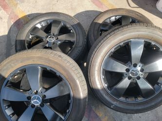 OEM 19"MERCEDES BENZ ML350 Wheels  CONTINENTAL RUNFLAT Tires