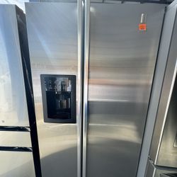 REFRIGERATOR 