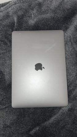 MacBook Air macOS Sequoia/ Retina