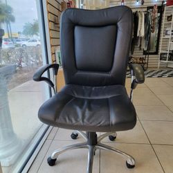 Selling Office Chair