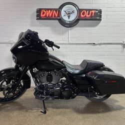 2016 Harley Davidson Street Glide FLHX