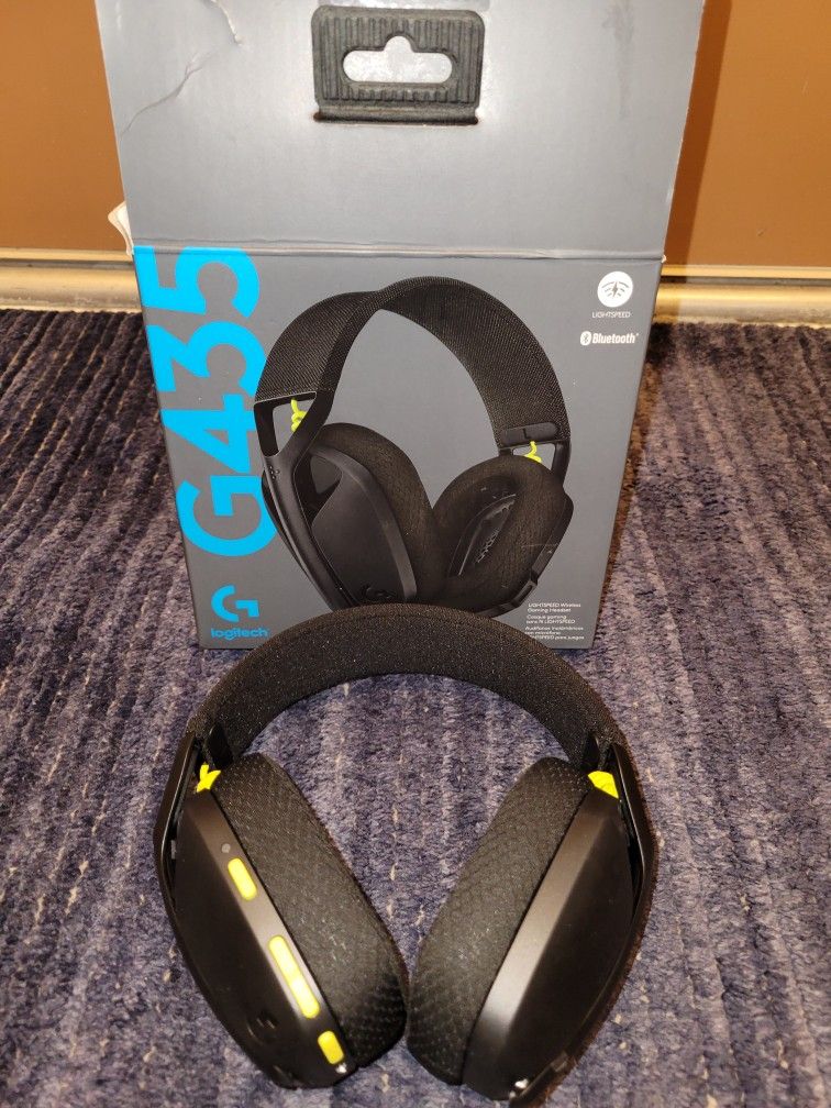 Logitech wireless gaming headset