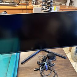 32" Monitor/ TV ALMOST NEW!