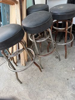 4 metal stool