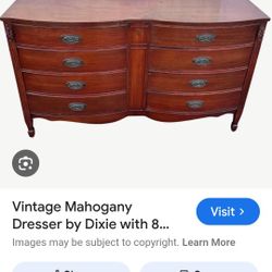 Genuine Dixie Mahogany 8 Drawer Dresser With Mirror