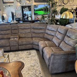 Power Recliner Sectional 