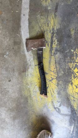 HAND AX