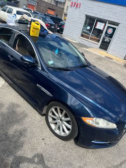 2011 Jaguar XJ-Series