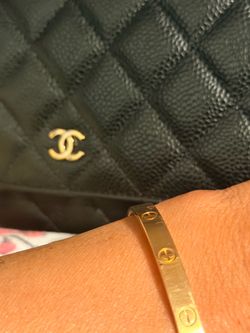 Chanel wallet on chain