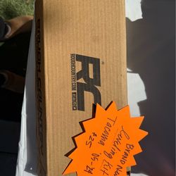 Rough Country level kit Tacoma