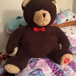 OVERSIZE TEDDY BEAR — TOTAL OF 2 BEARS BUT WILL SELL SEPARATELY — WILL NEGOTIATE PRICE