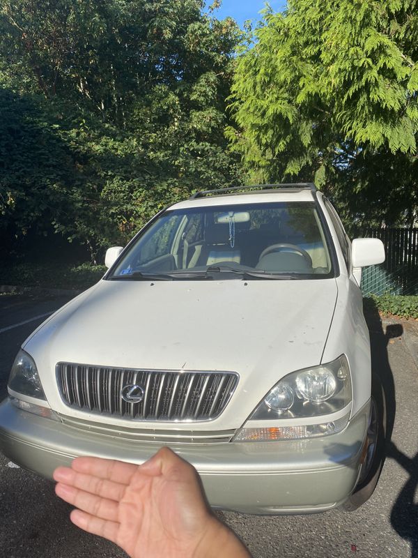 Lexus rx 3000