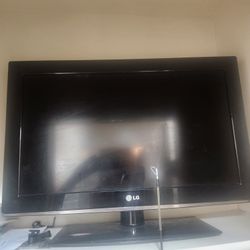 32" LG Tv