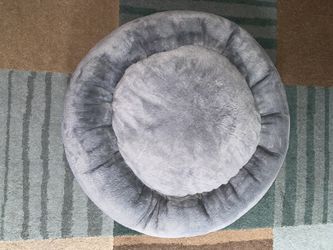 Large Petlibro Round Super Fluffy and Extra Soft Pet Bed 