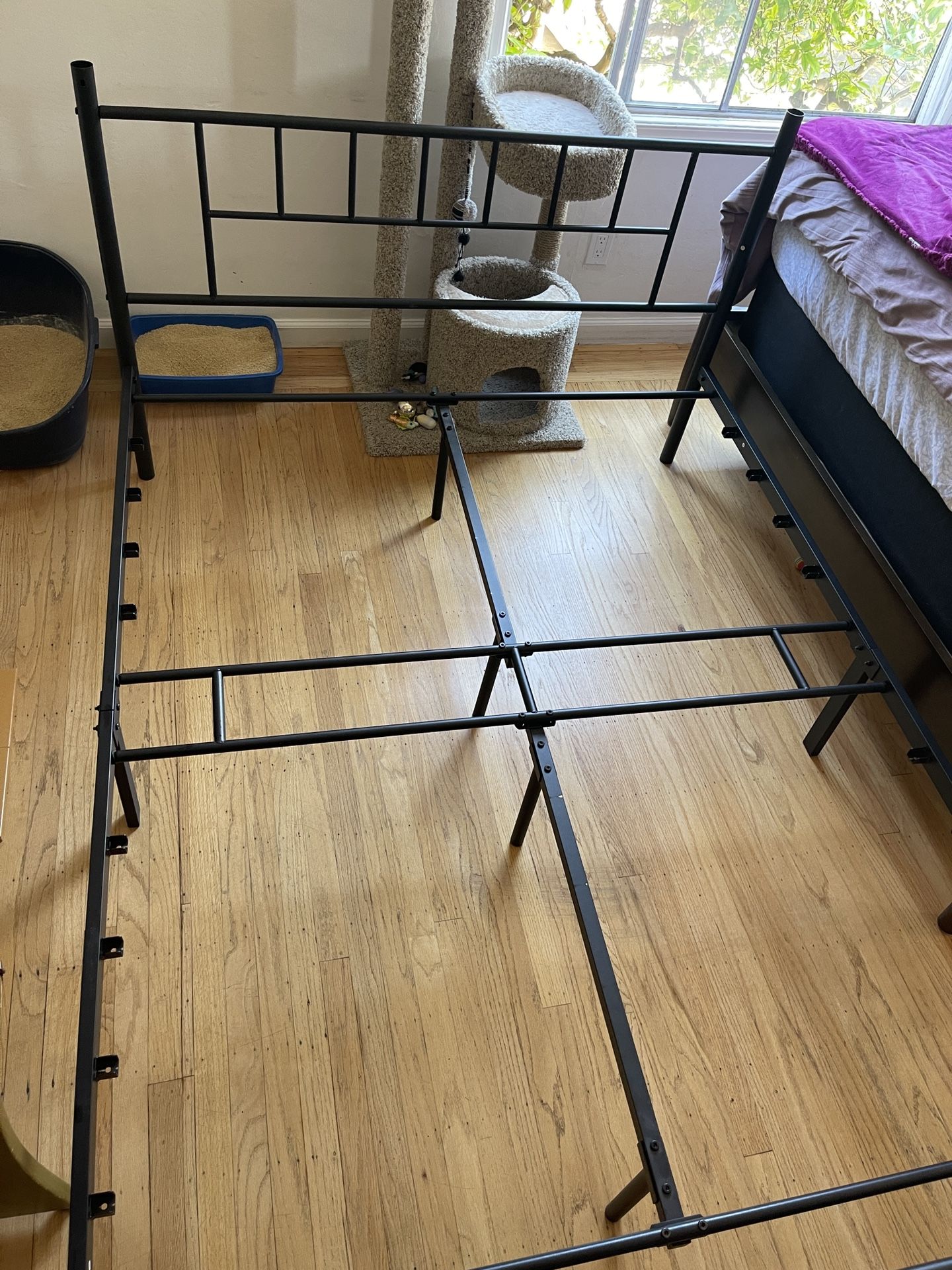 Black Metal Frame Full Canopy Bed