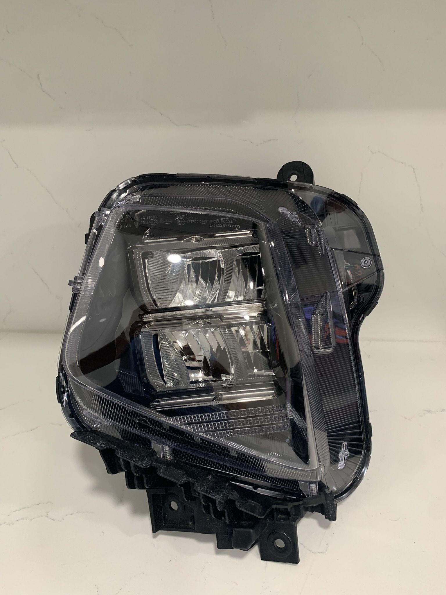 HYUNDAI TUCSON ORIGINAL OEM LEFT DRIVER LOWER LED HEADLIGHT 2025