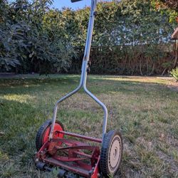 Manual Rotary Lawn Mower 