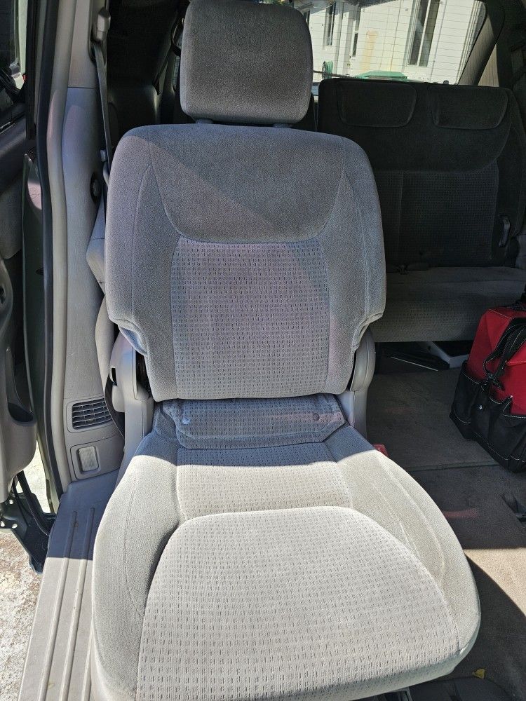 Seats In Perfect Condition For Toyota Sienna