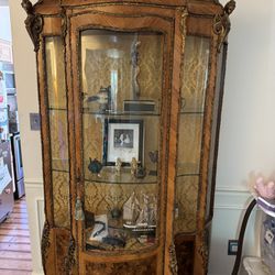  Exquisite Antique Italian Curio – Ornate and Elegant Display Cabinet
