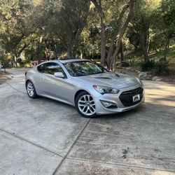 2013 Hyundai Genesis