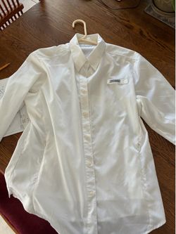 Women’s Columbia PFG shirt NWOT