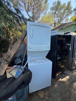 WHITE STACKED WASHER & DRYER