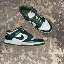 Nike Dunks 