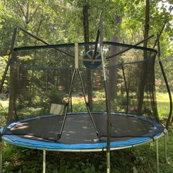 15 FtTrampoline with Enclosure 