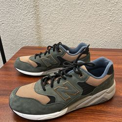 New Balance (Size 11.5)