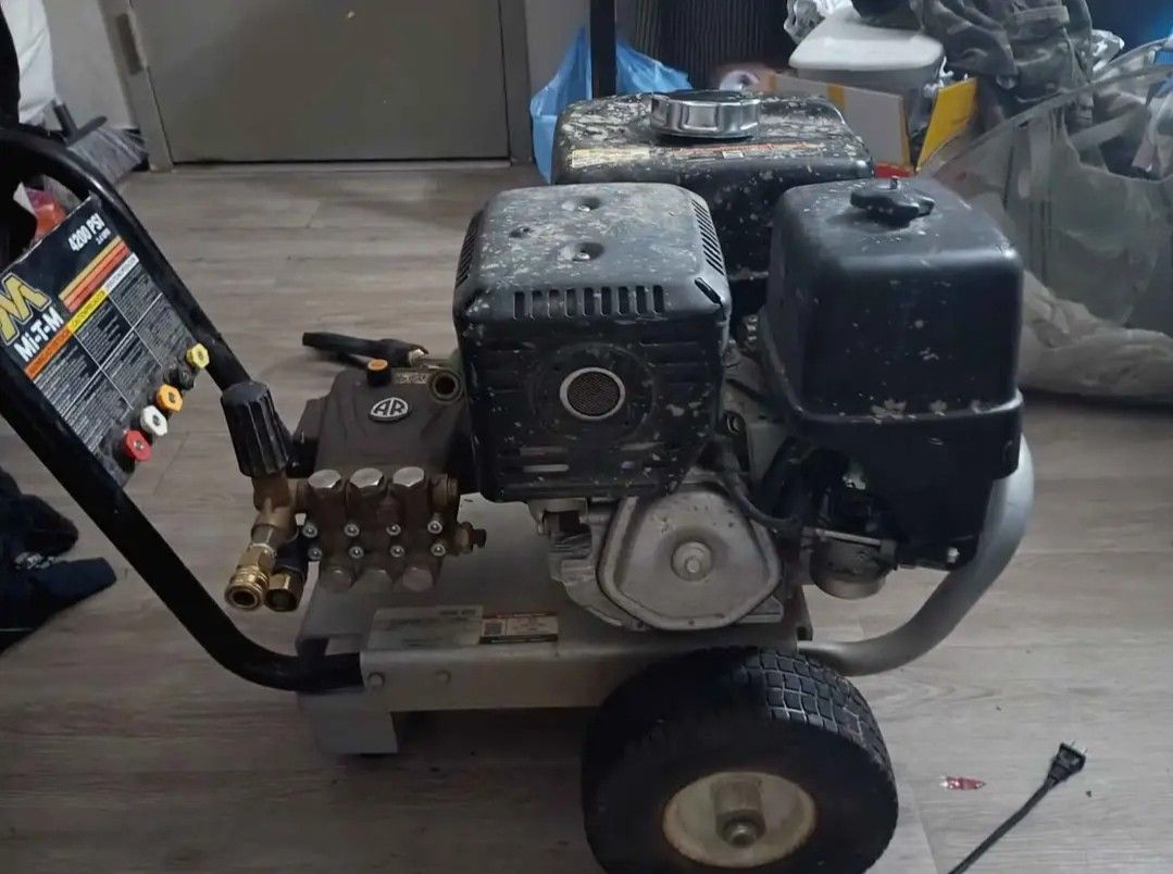 PRRSSURE WASHER 4200 PSI...