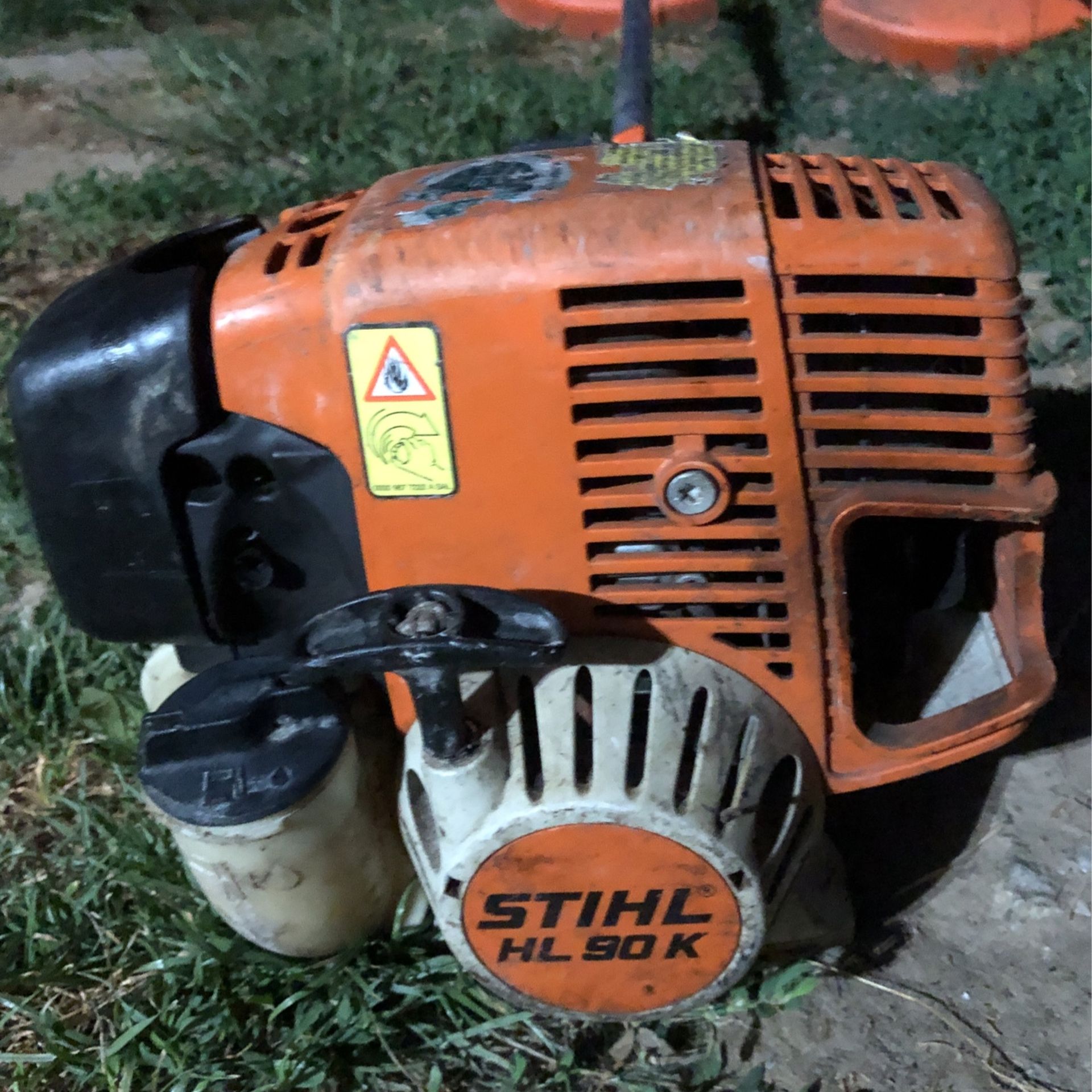 STIHL HL 90 K STRAIGHT SHAFT STRING TRIMMER
