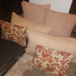 6 GORGEOUS PATIO /HOME ETC PILLOWS SET 20 ALL FINAL PRICE PAID 24 EACH 1