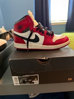Air Jordan 1 Retro High Chicago Kids Size 2.5Y