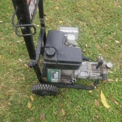 Coleman Powermate PSI 2000 Pressure Washer 
