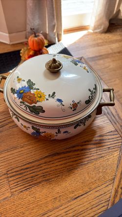 Vintage Mid Century Porcelain Enamel Pit