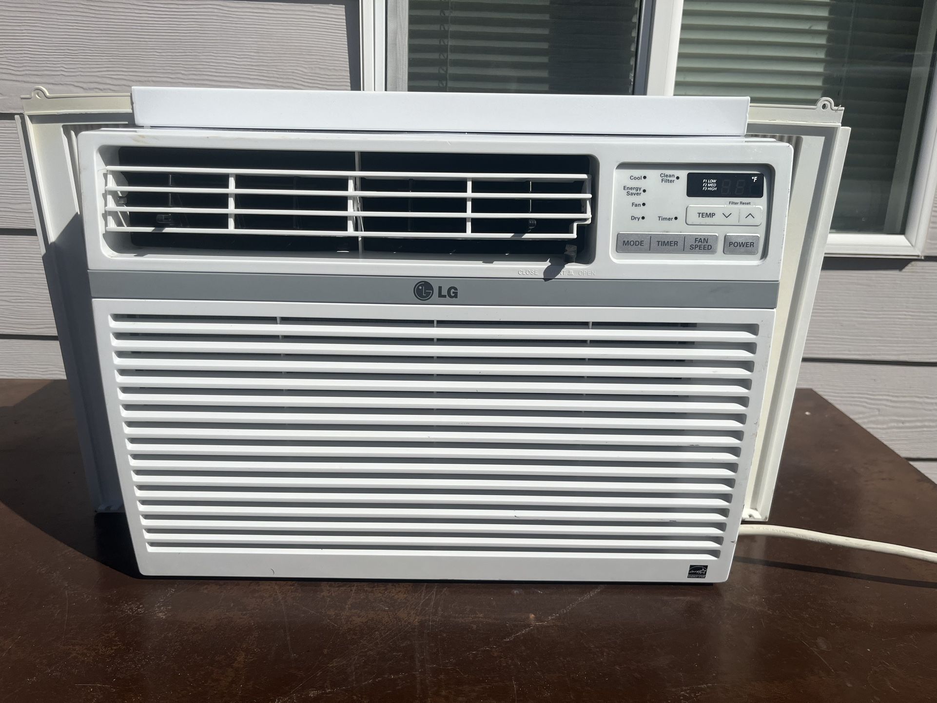 LG Air Conditioner