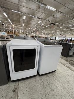 Samsung Electric Dryer (7.4 Cu Ft) & Washer (5.5 Cu Ft) Set