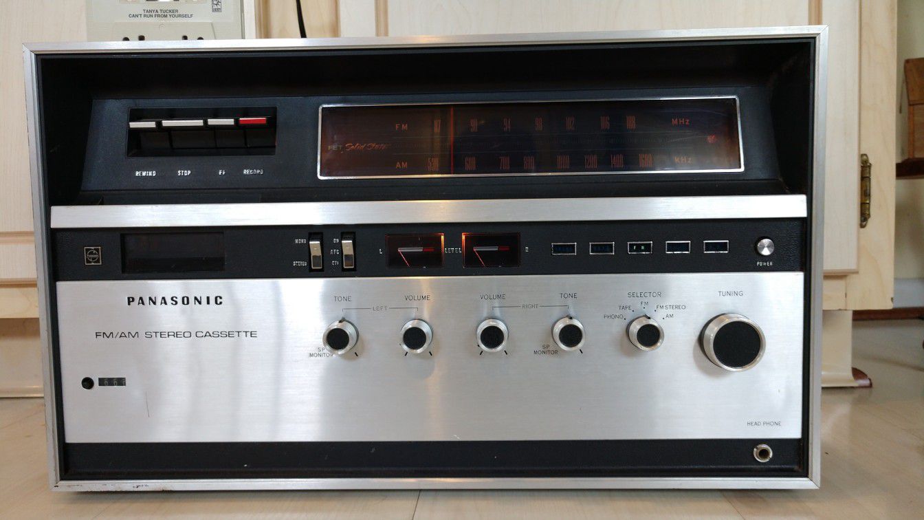 Vintage Antique Panasonic Stereo Radio with Cassette